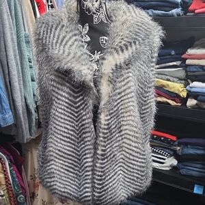 Jack by BB Dakota Faux Fur Vest in Black and Gray